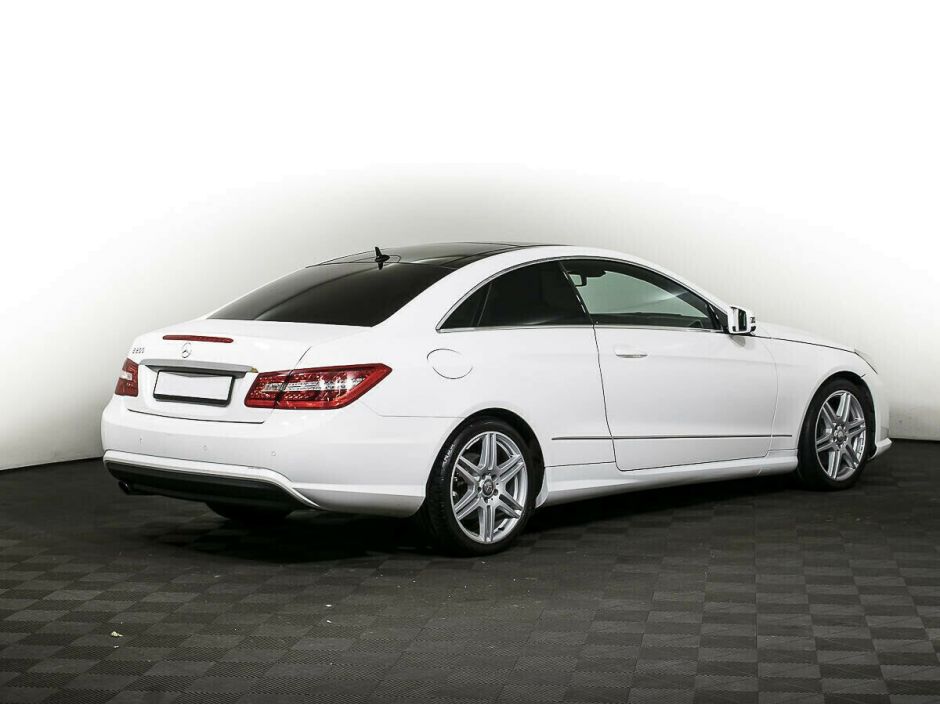 Mercedes-Benz E-Класс 1.8 АКПП, 2011, 152 000 км фото 4