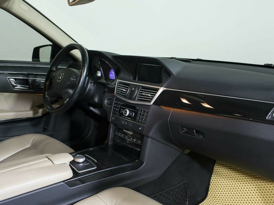 Mercedes-Benz E-Класс 3.5 АКПП, 2010, 167 000 км фото 6