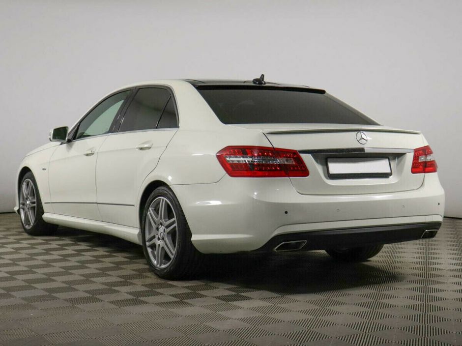 Mercedes-Benz E-Класс 3.5 АКПП, 2011, 144 000 км фото 4