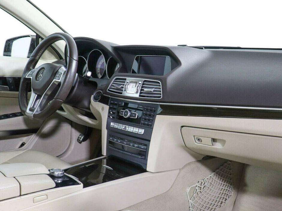 Mercedes-Benz E-Класс 2.0 АКПП, 2015, 97 000 км фото 5