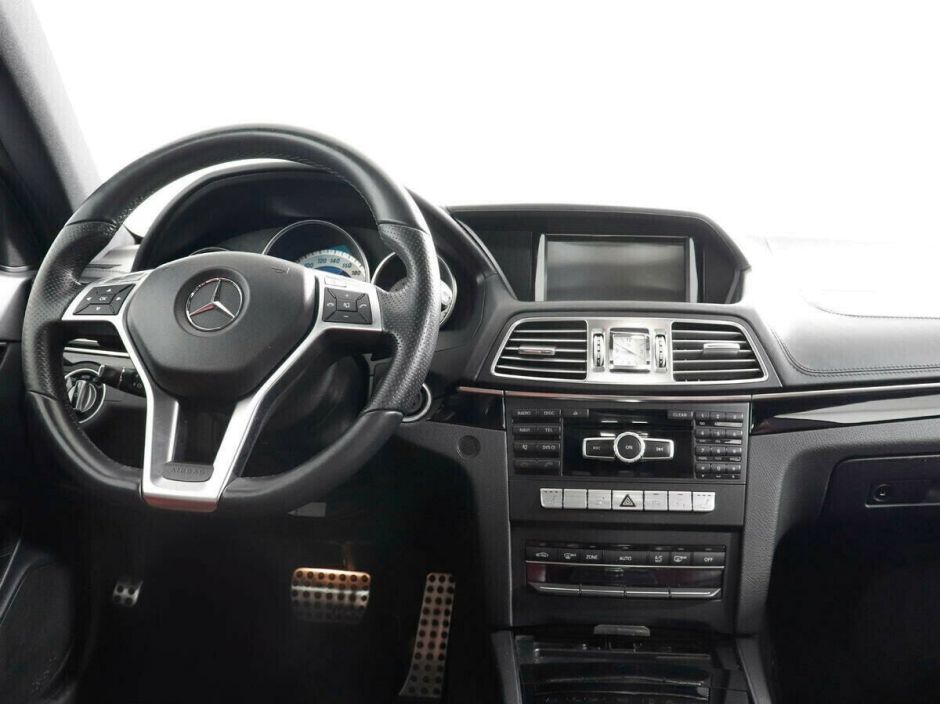 Mercedes-Benz E-Класс 2.0 АКПП, 2016, 98 000 км фото 9