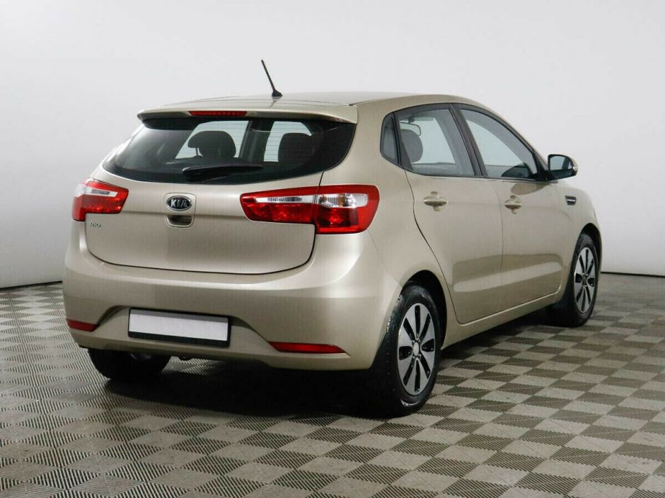 Kia Rio 1.6 МКПП, 2013, 130 000 км фото 2