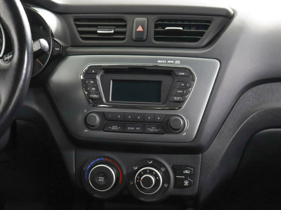 Kia Rio 1.4 АКПП, 2014, 118 000 км фото 9