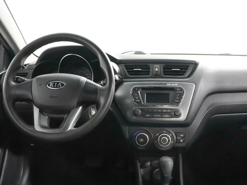 Kia Rio 1.6 АКПП, 2013, 119 000 км фото 8