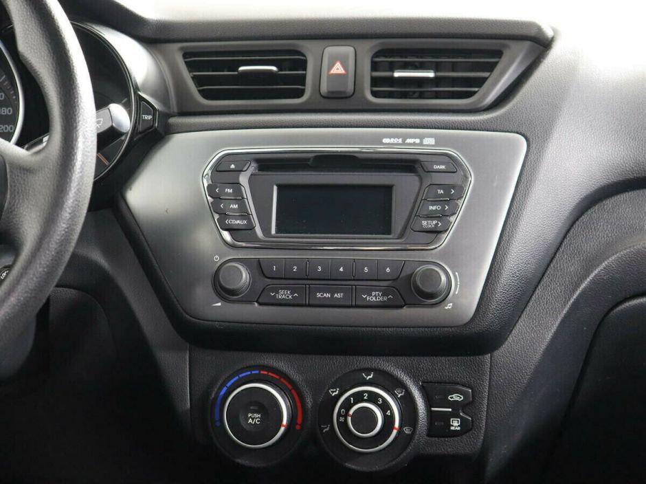 Kia Rio 1.6 АКПП, 2013, 131 000 км фото 7