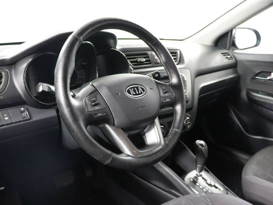 Kia Rio 1.6 АКПП, 2014, 119 000 км фото 5