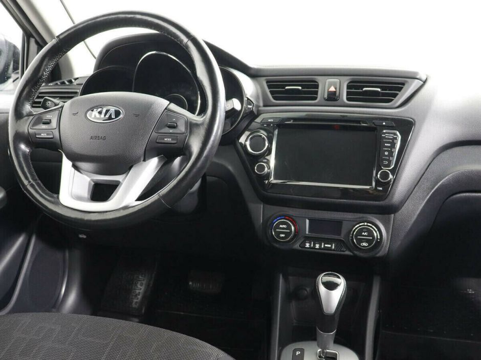 Kia Rio 1.6 АКПП, 2014, 111 000 км фото 10