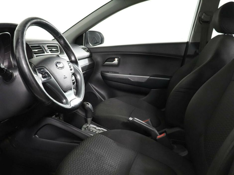 Kia Rio 1.4 АКПП, 2016, 90 000 км фото 7