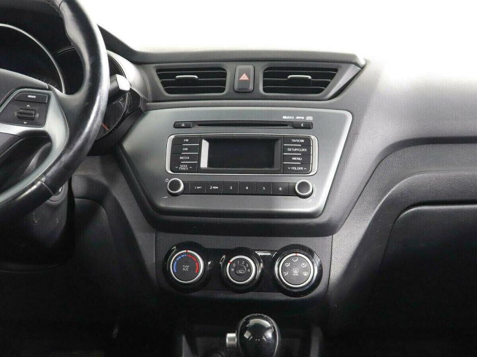 Kia Rio 1.6 АКПП, 2015, 99 000 км фото 10