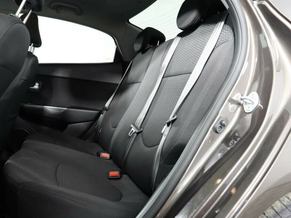 Kia Rio 1.6 АКПП, 2016, 94 000 км фото 8