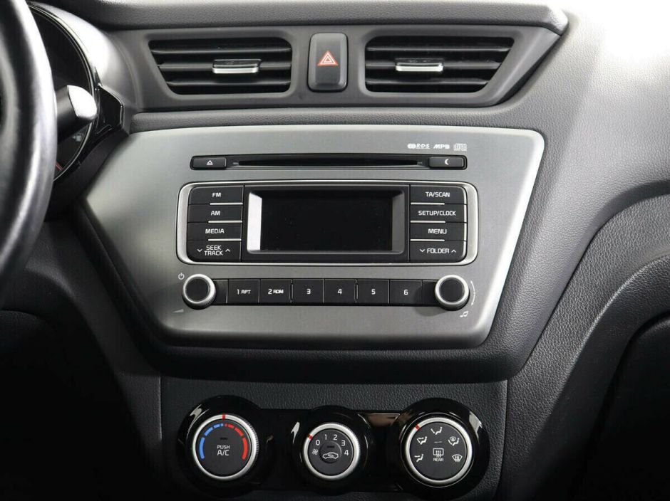 Kia Rio 1.6 АКПП, 2016, 98 000 км фото 8