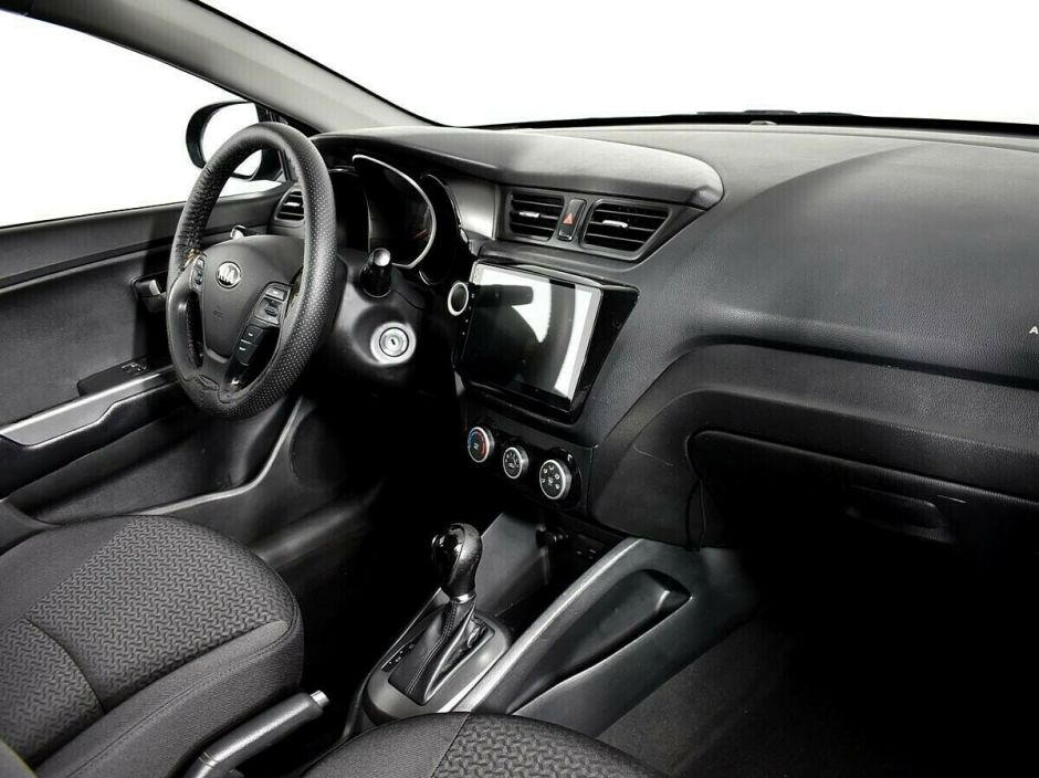 Kia Rio 1.6 АКПП, 2017, 79 000 км фото 5