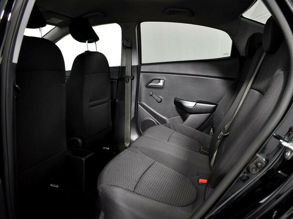 Kia Rio 1.6 АКПП, 2017, 79 000 км фото 7