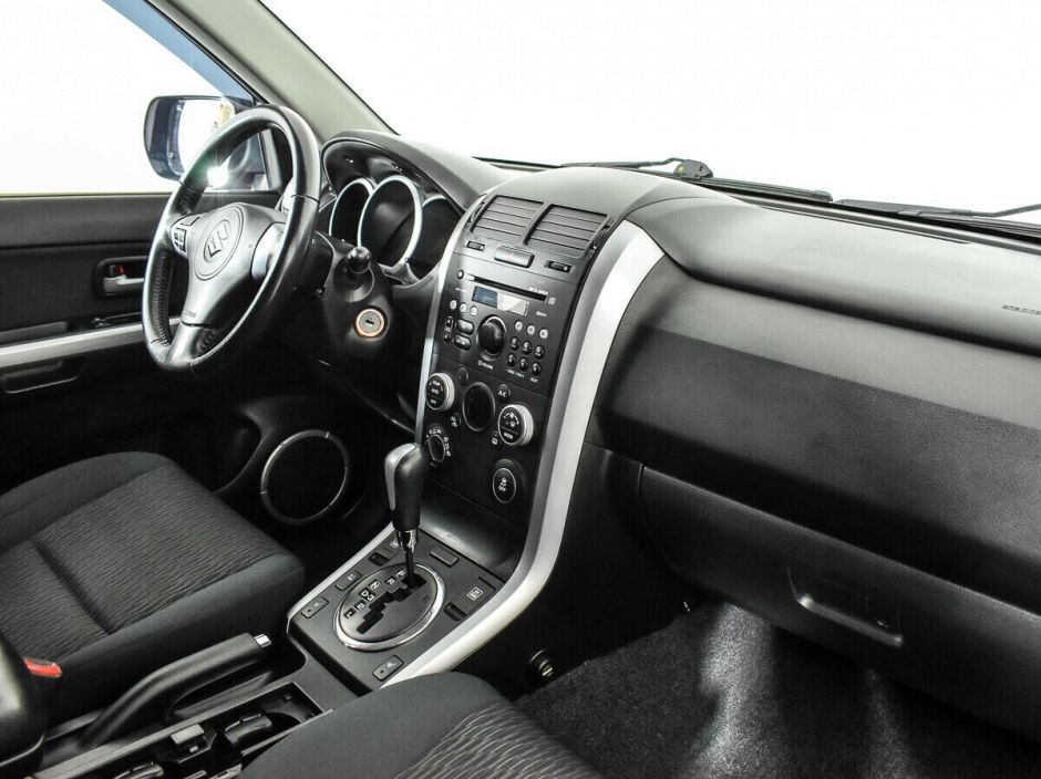 Suzuki Grand Vitara 2.4 АКПП, 2012, 142 000 км фото 6