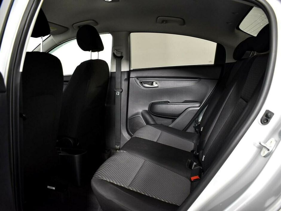 Kia Rio 1.6 АКПП, 2018, 68 000 км фото 5