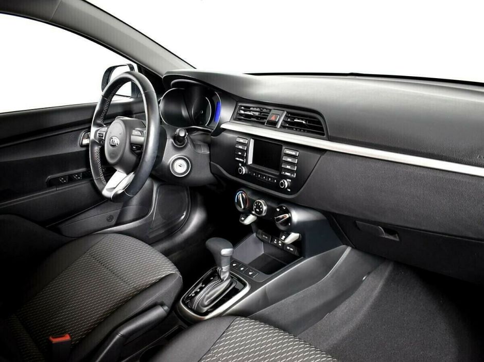Kia Rio 1.6 АКПП, 2018, 61 000 км фото 5