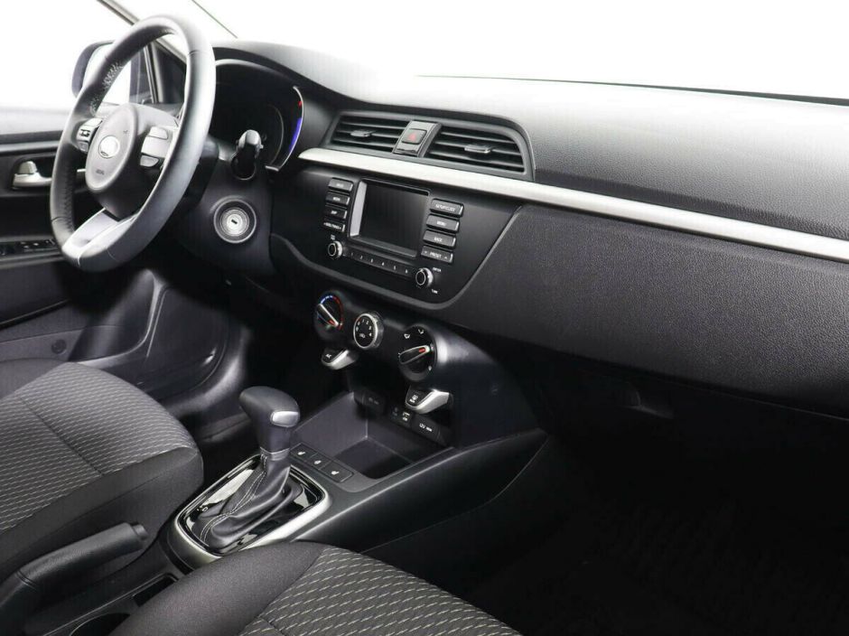 Kia Rio 1.6 АКПП, 2018, 60 000 км фото 7
