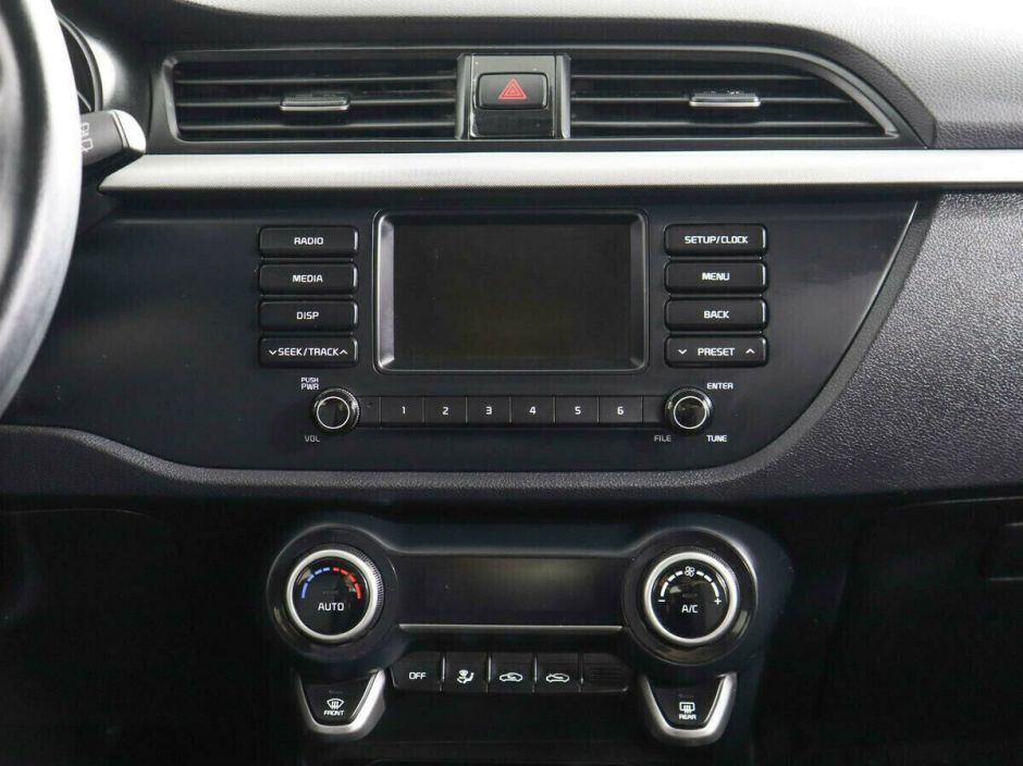 Kia Rio 1.6 МКПП, 2019, 60 000 км фото 5