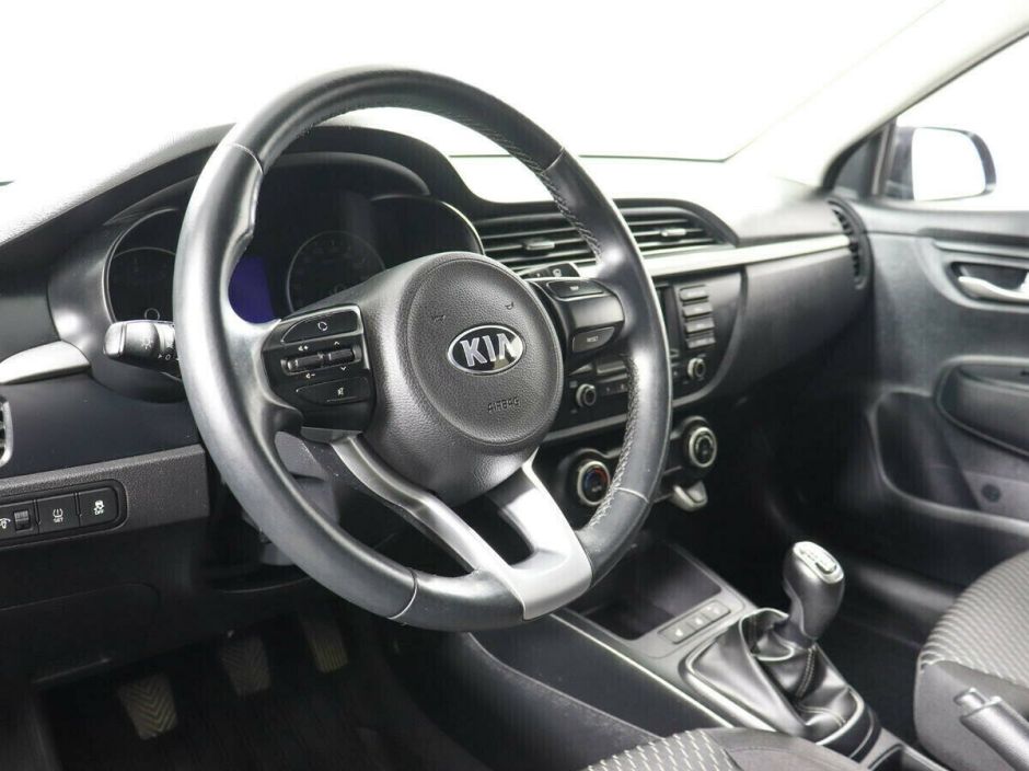 Kia Rio 1.6 МКПП, 2019, 60 000 км фото 9