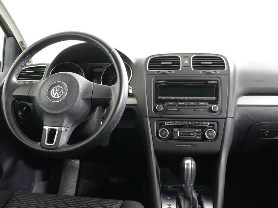 Volkswagen Golf 1.6 РКПП, 2009, 172 000 км фото 8
