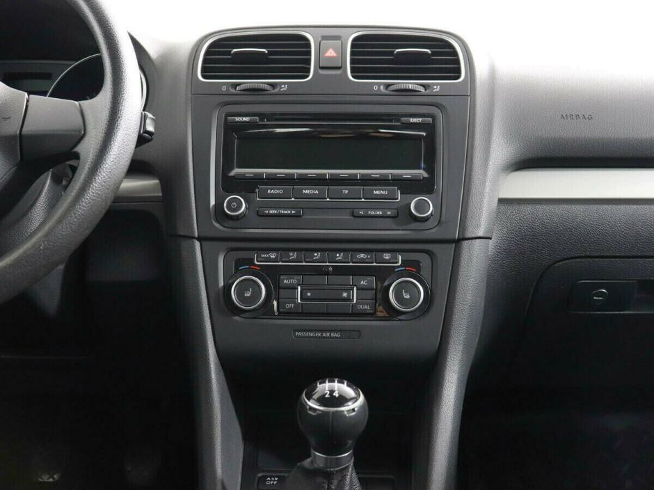 Volkswagen Golf 1.2 МКПП, 2011, 151 000 км фото 8