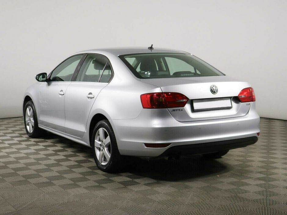 Volkswagen Jetta 1.4 РКПП, 2011, 145 000 км фото 4