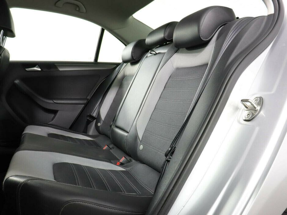 Volkswagen Jetta 1.4 РКПП, 2011, 145 000 км фото 6