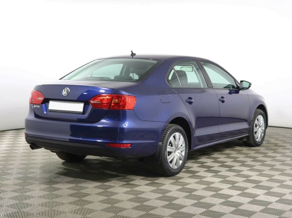 Volkswagen Jetta 1.6 АКПП, 2012, 143 000 км фото 3