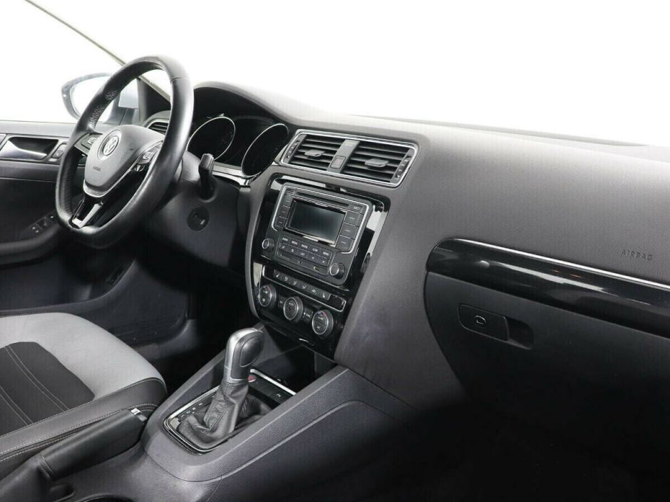 Volkswagen Jetta 1.4 РКПП, 2016, 90 000 км фото 7