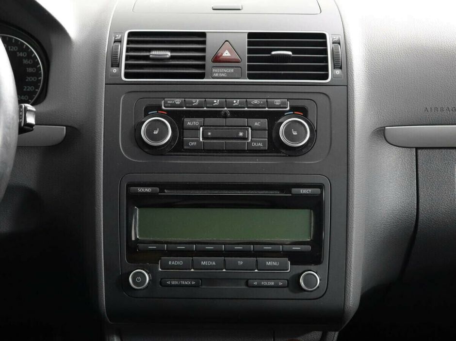 Volkswagen Touran 1.4 РКПП, 2013, 133 000 км фото 5