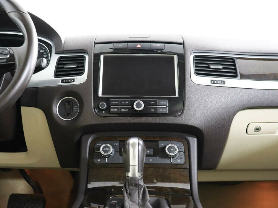 Volkswagen Touareg 3.0 АКПП, 2012, 138 000 км фото 8