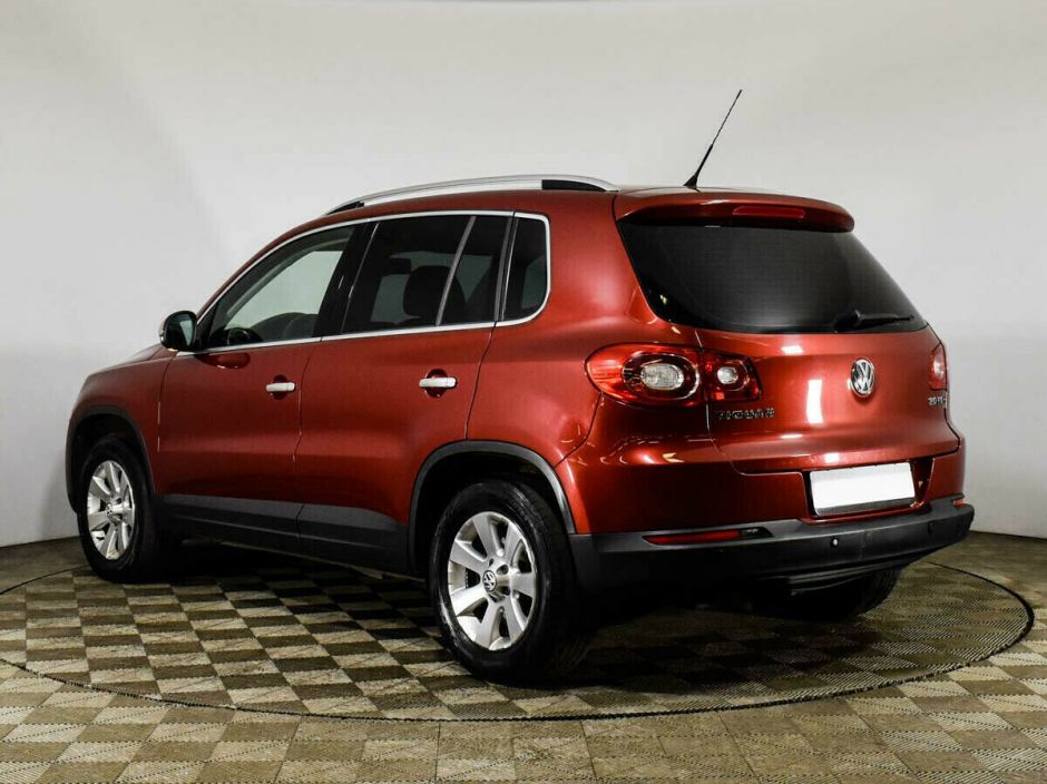 Volkswagen Tiguan 2.0 АКПП, 2010, 162 000 км фото 3