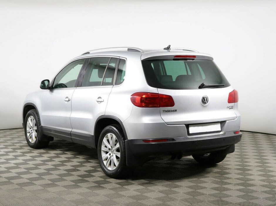Volkswagen Tiguan 2.0 АКПП, 2015, 96 000 км фото 3