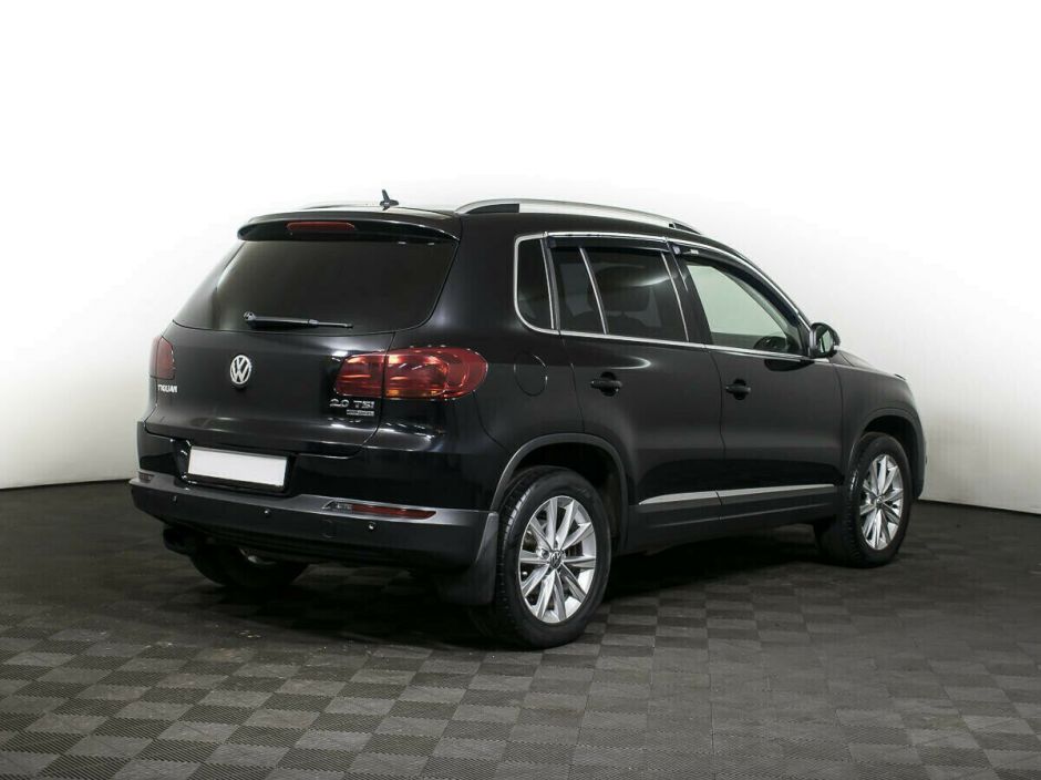 Volkswagen Tiguan 2.0 АКПП, 2012, 131 000 км фото 3