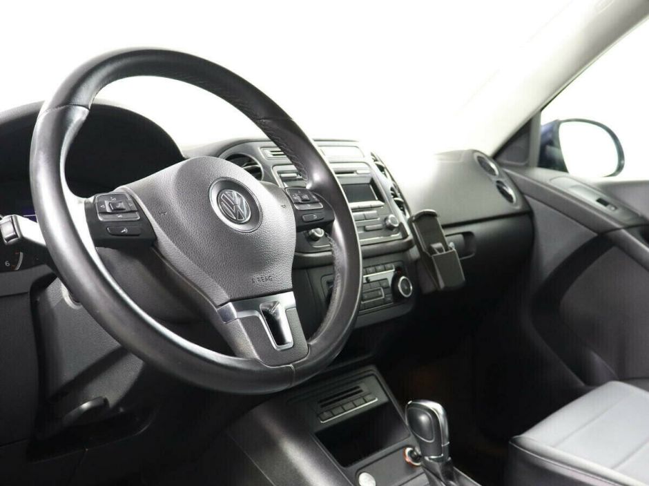 Volkswagen Tiguan 2.0 АКПП, 2013, 123 000 км фото 8