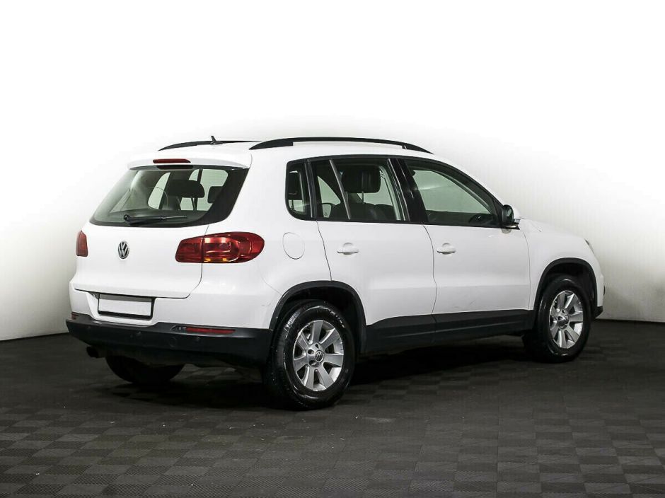 Volkswagen Tiguan 2.0 АКПП, 2015, 109 000 км фото 3