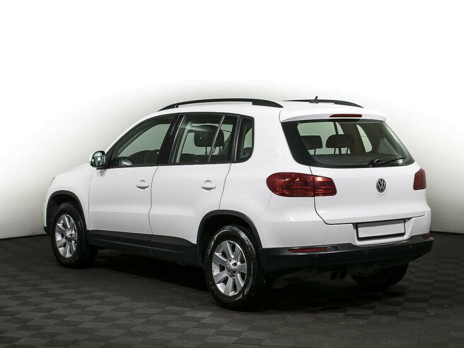 Volkswagen Tiguan 2.0 АКПП, 2015, 109 000 км фото 4