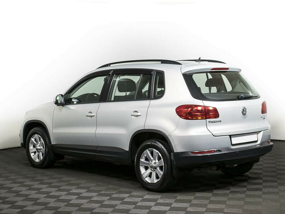 Volkswagen Tiguan 2.0 АКПП, 2015, 106 000 км фото 3