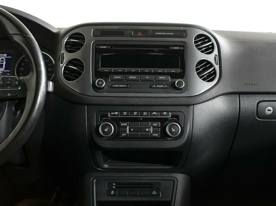 Volkswagen Tiguan 2.0 АКПП, 2015, 106 000 км фото 5