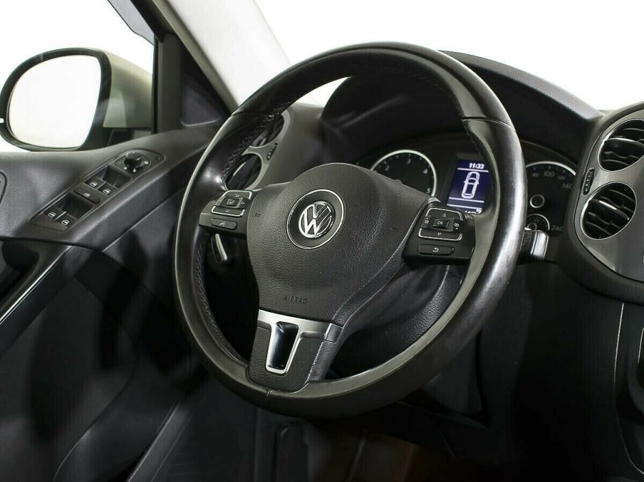 Volkswagen Tiguan 2.0 АКПП, 2015, 106 000 км фото 11