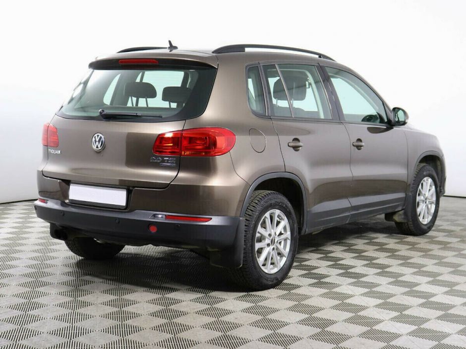 Volkswagen Tiguan 2.0 АКПП, 2012, 140 000 км фото 3