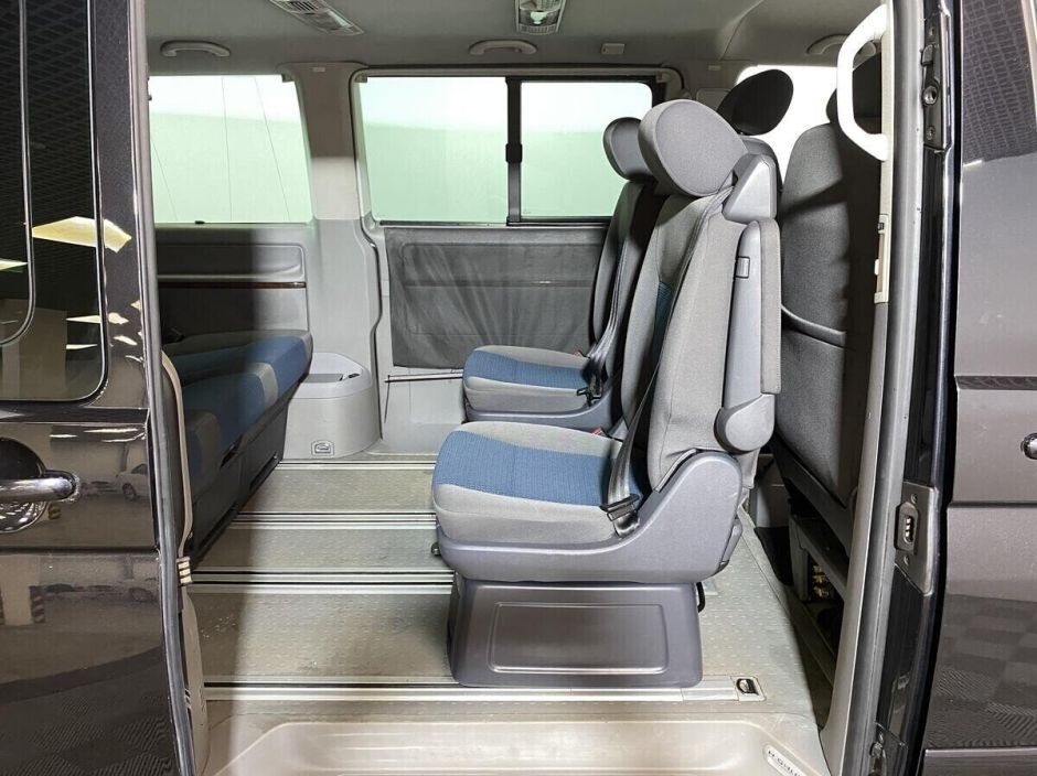 Volkswagen Multivan 3.2 АКПП, 2007, 197 000 км фото 10