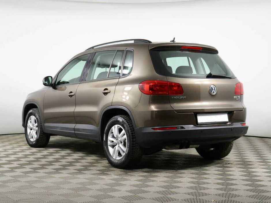 Volkswagen Tiguan 2.0 АКПП, 2015, 109 000 км фото 3