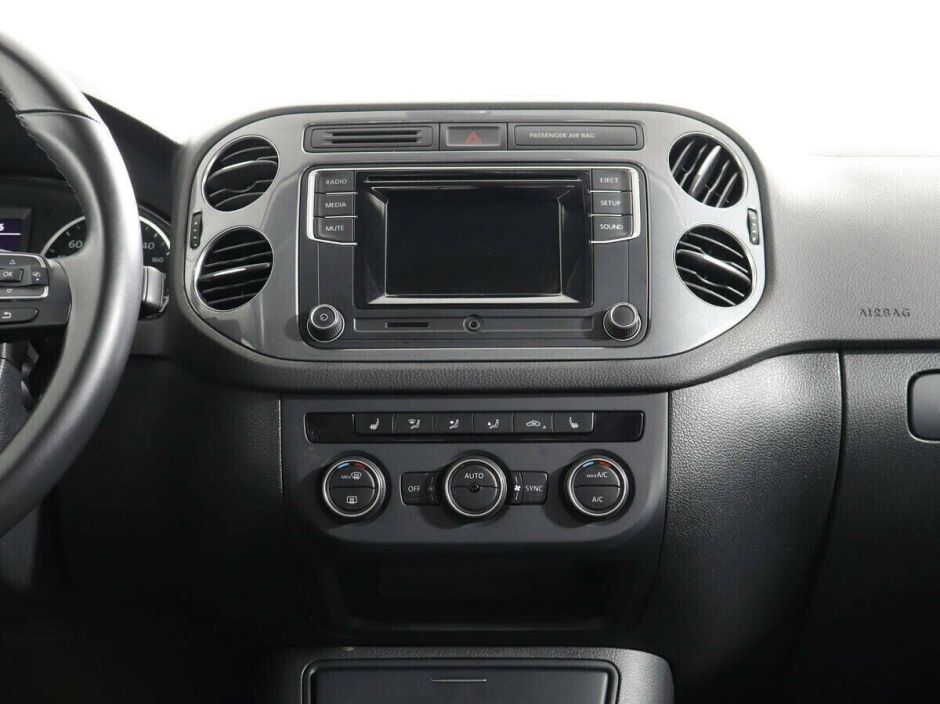 Volkswagen Tiguan 2.0 АКПП, 2015, 109 000 км фото 8