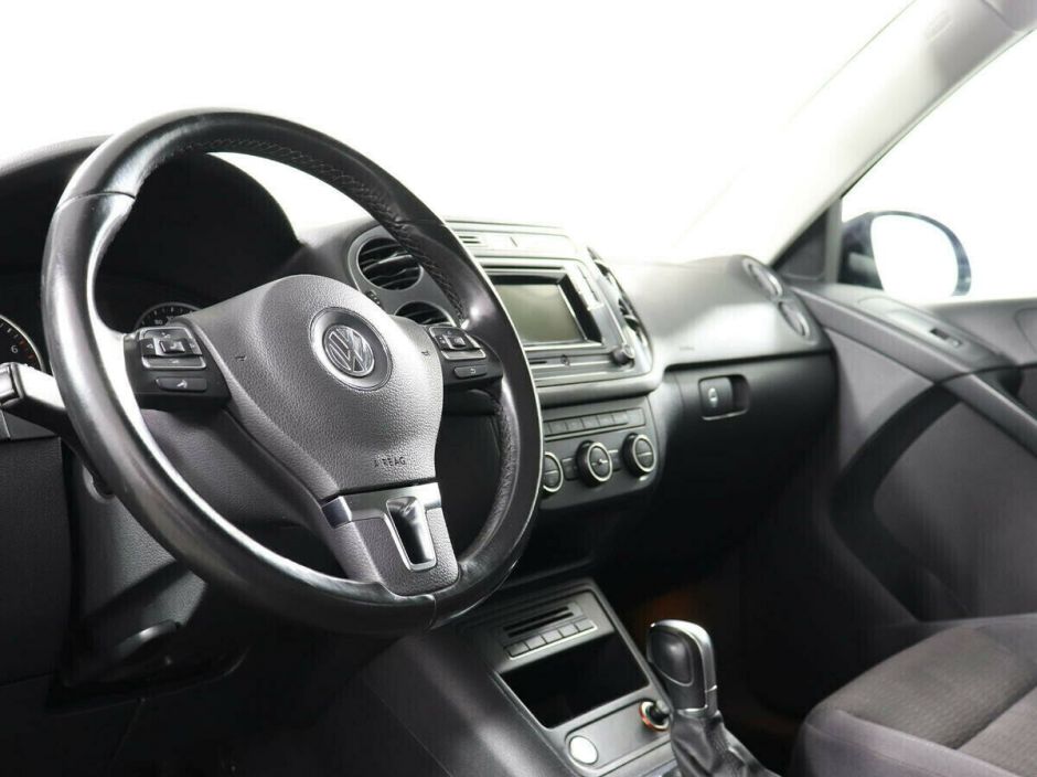 Volkswagen Tiguan 2.0 АКПП, 2015, 101 000 км фото 7