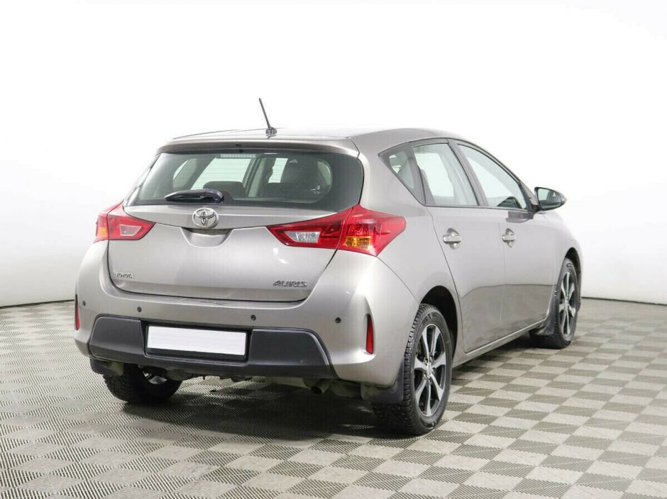 Toyota Auris 1.6 CVT, 2013, 121 000 км фото 2