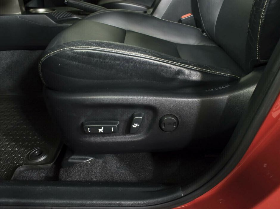 Toyota RAV4 2.2 АКПП, 2013, 125 000 км фото 9