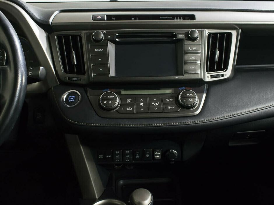 Toyota RAV4 2.2 АКПП, 2013, 125 000 км фото 12