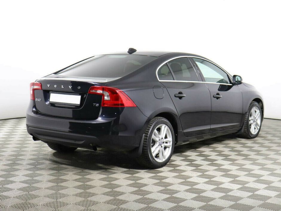 Volvo S60 2.5 АКПП, 2013, 124 000 км фото 3