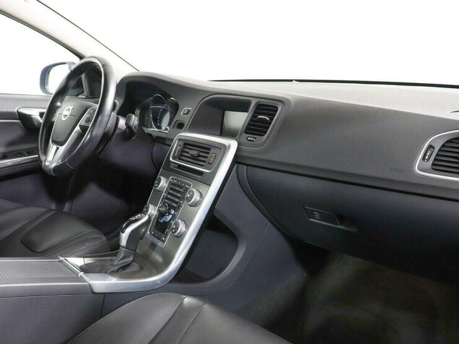 Volvo S60 1.5 АКПП, 2016, 94 000 км фото 7